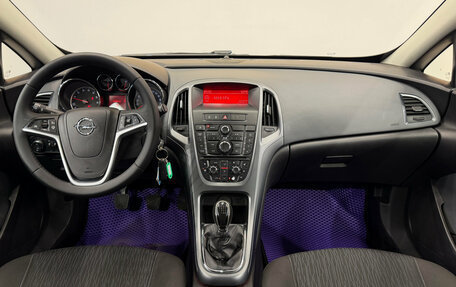 Opel Astra J, 2011 год, 900 000 рублей, 11 фотография