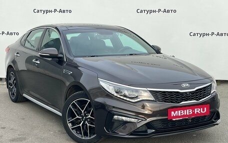 KIA Optima IV, 2018 год, 2 100 000 рублей, 3 фотография
