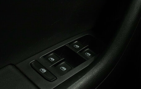 Skoda Rapid I, 2019 год, 900 000 рублей, 10 фотография