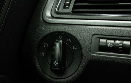 Skoda Rapid I, 2019 год, 900 000 рублей, 11 фотография