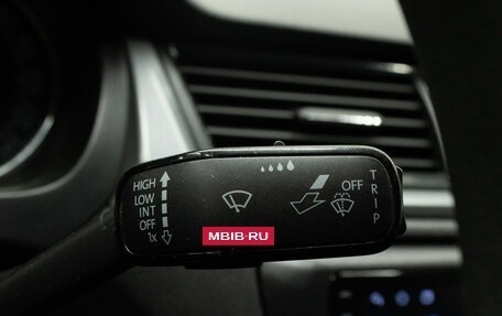 Skoda Rapid I, 2019 год, 900 000 рублей, 13 фотография
