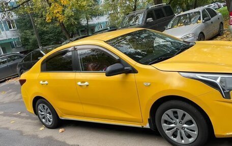 KIA Rio IV, 2021 год, 850 000 рублей, 2 фотография
