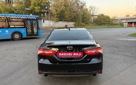 Toyota Camry, 2021 год, 1 700 000 рублей, 7 фотография