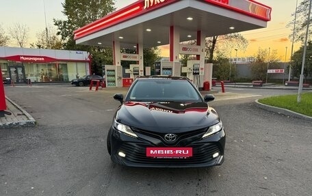 Toyota Camry, 2021 год, 1 700 000 рублей, 5 фотография