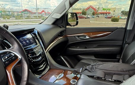 Cadillac Escalade IV, 2016 год, 3 399 999 рублей, 13 фотография