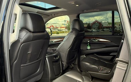 Cadillac Escalade IV, 2016 год, 3 399 999 рублей, 14 фотография