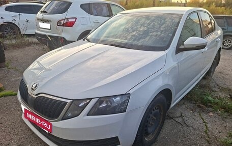 Skoda Octavia, 2018 год, 700 000 рублей, 2 фотография