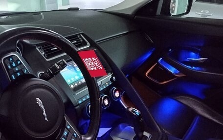 Jaguar E-Pace, 2018 год, 2 500 000 рублей, 7 фотография