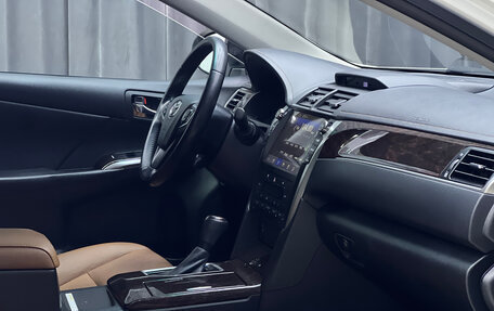 Toyota Camry, 2017 год, 2 079 000 рублей, 37 фотография