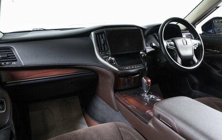 Toyota Crown, 2014 год, 2 199 000 рублей, 10 фотография