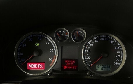 Volkswagen Passat B5+ рестайлинг, 2002 год, 390 000 рублей, 14 фотография