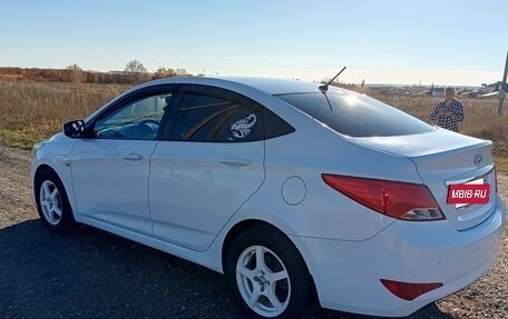 Hyundai Solaris II рестайлинг, 2014 год, 880 000 рублей, 4 фотография