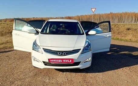 Hyundai Solaris II рестайлинг, 2014 год, 880 000 рублей, 9 фотография