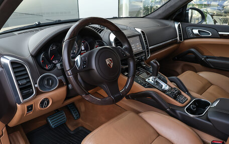 Porsche Cayenne III, 2012 год, 2 698 000 рублей, 15 фотография