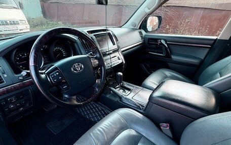 Toyota Land Cruiser 200, 2010 год, 3 500 000 рублей, 10 фотография