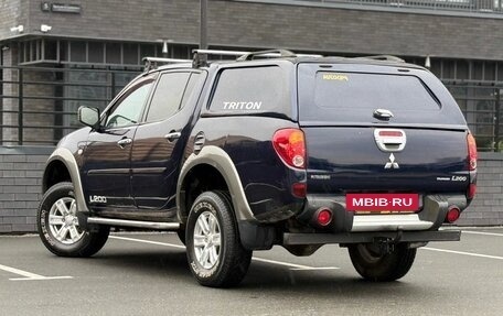 Mitsubishi L200 IV рестайлинг, 2012 год, 1 350 000 рублей, 2 фотография