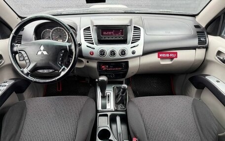 Mitsubishi L200 IV рестайлинг, 2012 год, 1 350 000 рублей, 10 фотография