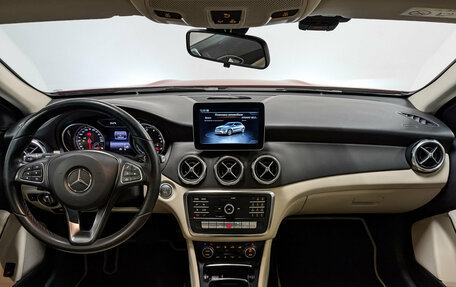 Mercedes-Benz GLA, 2017 год, 2 155 000 рублей, 14 фотография