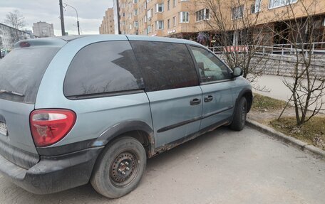 Chrysler Voyager IV, 2002 год, 200 000 рублей, 2 фотография