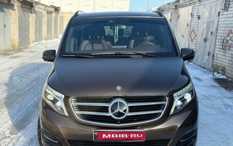 Mercedes-Benz V-Класс, 2016 год, 6 350 000 рублей, 8 фотография
