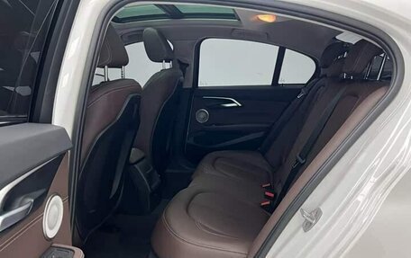 BMW 1 серия, 2022 год, 1 299 444 рублей, 9 фотография