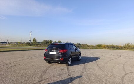 Hyundai ix35 I рестайлинг, 2010 год, 880 000 рублей, 2 фотография