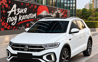 Volkswagen T-Roc I, 2023 год, 1 890 000 рублей, 1 фотография