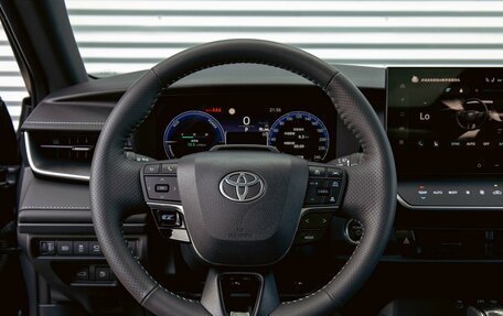 Toyota Camry, 2025 год, 3 395 000 рублей, 14 фотография