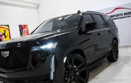 Cadillac Escalade V, 2023 год, 12 900 000 рублей, 3 фотография