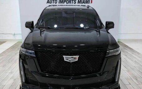 Cadillac Escalade V, 2023 год, 12 900 000 рублей, 2 фотография