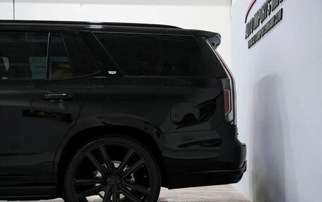 Cadillac Escalade V, 2023 год, 12 900 000 рублей, 8 фотография