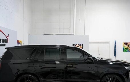 Cadillac Escalade V, 2023 год, 12 900 000 рублей, 11 фотография