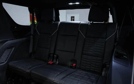 Cadillac Escalade V, 2023 год, 12 900 000 рублей, 21 фотография