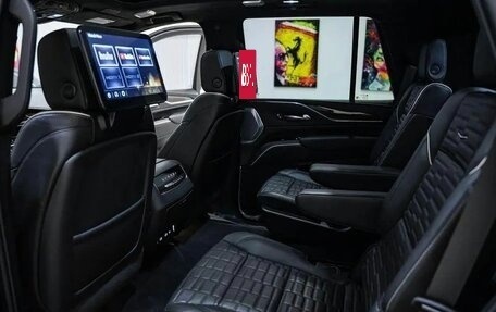 Cadillac Escalade V, 2023 год, 12 900 000 рублей, 18 фотография
