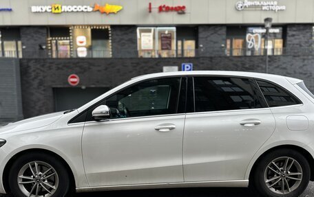Mercedes-Benz B-Класс, 2019 год, 2 100 000 рублей, 7 фотография