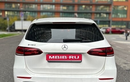 Mercedes-Benz B-Класс, 2019 год, 2 100 000 рублей, 5 фотография