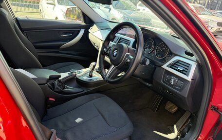 BMW 3 серия, 2017 год, 1 300 000 рублей, 11 фотография