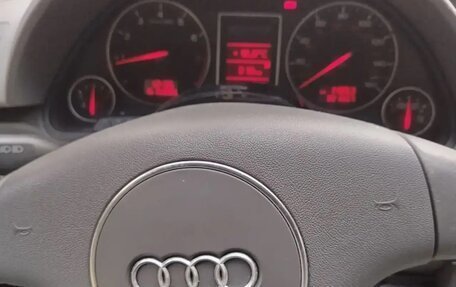 Audi A4, 2002 год, 500 000 рублей, 4 фотография