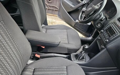 Volkswagen Polo VI (EU Market), 2015 год, 1 100 000 рублей, 6 фотография