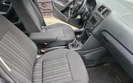 Volkswagen Polo VI (EU Market), 2015 год, 1 100 000 рублей, 8 фотография