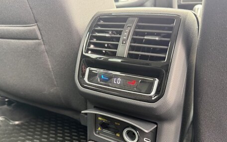 Volkswagen Passat B8 рестайлинг, 2023 год, 3 650 000 рублей, 12 фотография