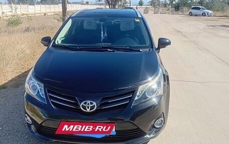 Toyota Avensis III рестайлинг, 2011 год, 1 650 000 рублей, 21 фотография