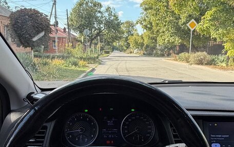 Hyundai Elantra VI рестайлинг, 2019 год, 1 350 000 рублей, 12 фотография