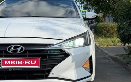 Hyundai Elantra VI рестайлинг, 2019 год, 1 350 000 рублей, 6 фотография