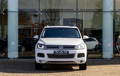 Volkswagen Touareg III, 2014 год, 2 235 000 рублей, 2 фотография