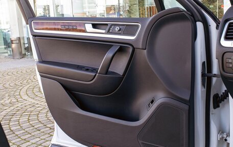 Volkswagen Touareg III, 2014 год, 2 235 000 рублей, 12 фотография