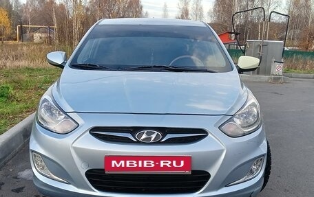 Hyundai Solaris II рестайлинг, 2011 год, 690 000 рублей, 5 фотография
