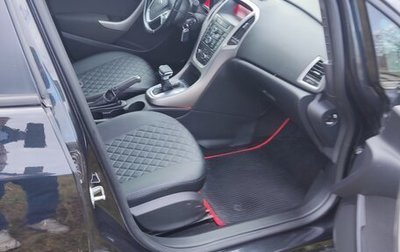 Opel Astra J, 2011 год, 780 000 рублей, 1 фотография