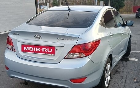 Hyundai Solaris II рестайлинг, 2011 год, 690 000 рублей, 11 фотография