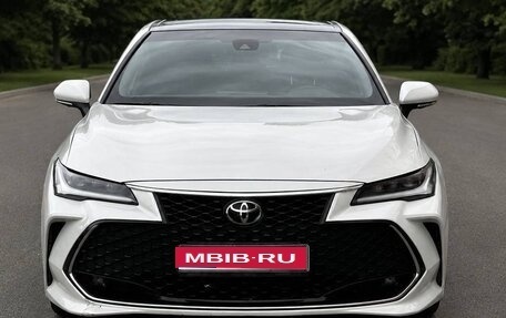 Toyota Avalon, 2022 год, 3 200 000 рублей, 1 фотография